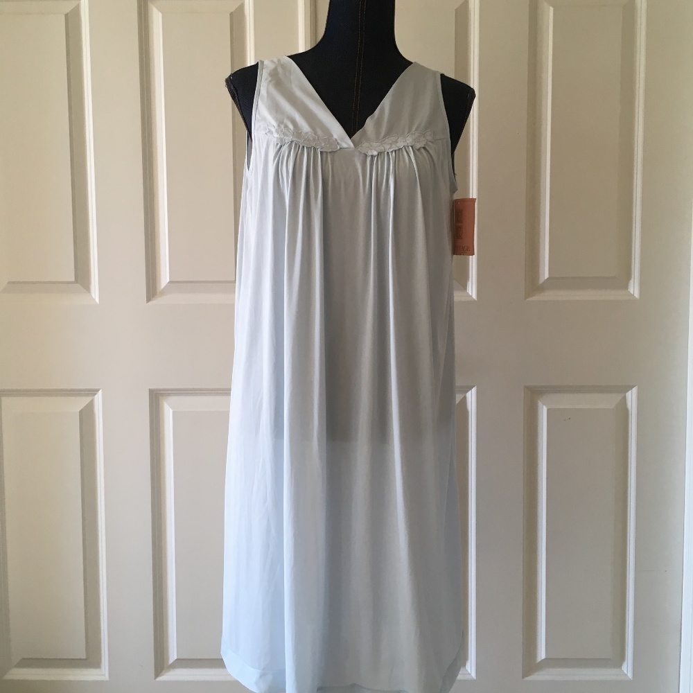 Carriage Court womens blue nightgown vintage Sears